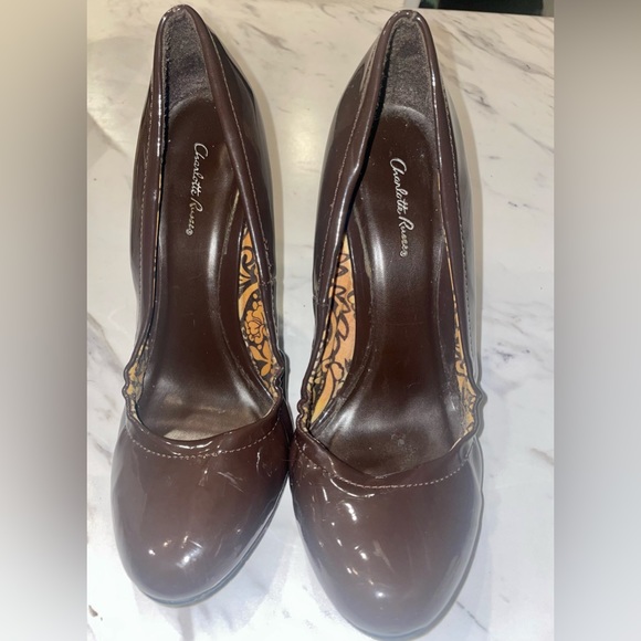 ⭐️Pre owned Charlotte Russe brown slip on pumps.sz 7 9 1/4 “ toe to back of heel - Picture 6 of 6